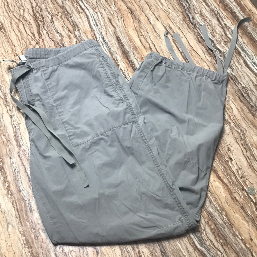 Calvin Klein Capri Pants